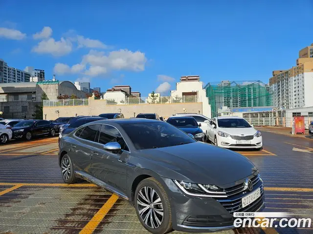 Volkswagen Arteon 2019 2.0 автомат (гидро), миниатюра 2