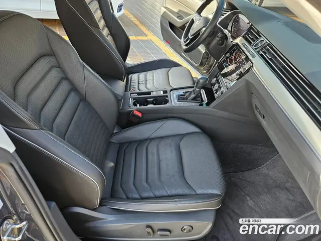 Volkswagen Arteon 2019 2.0 автомат (гидро), миниатюра 12