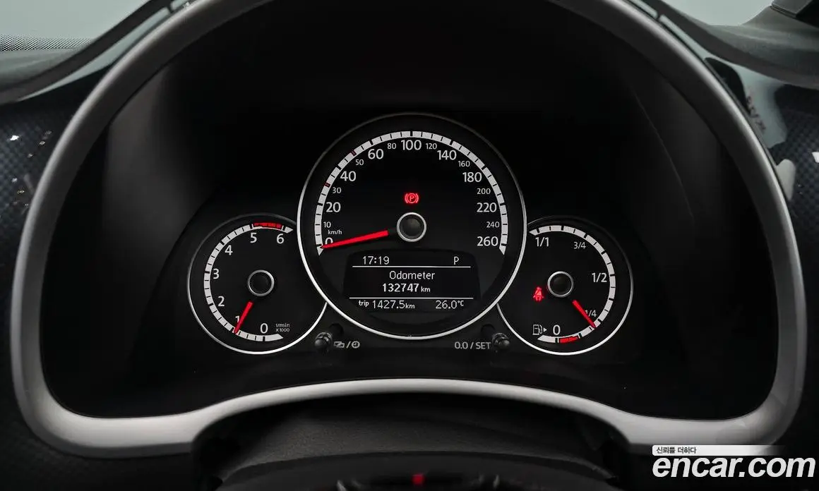 Volkswagen Beatle 2014 2.0 автомат (гидро), фото 11