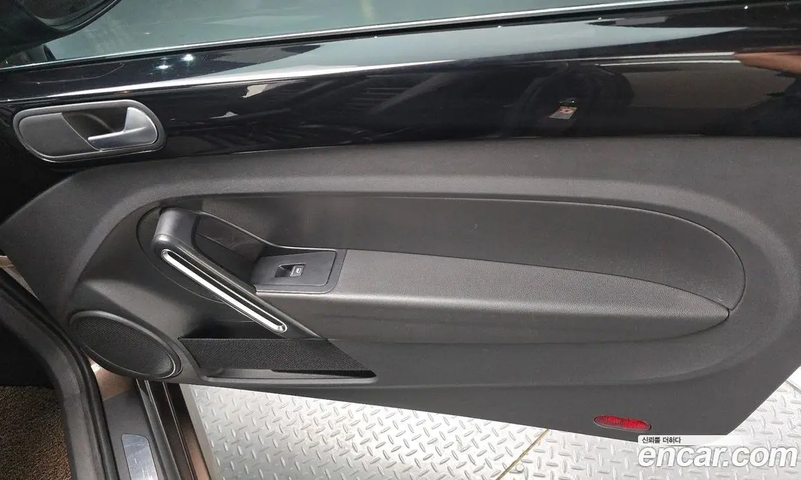 Volkswagen Beatle 2014 2.0 автомат (гидро), фото 15