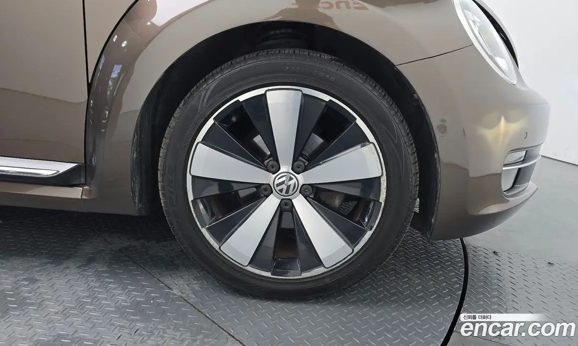 Volkswagen Beatle 2014 2.0 автомат (гидро), фото 29