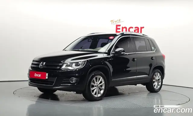 Volkswagen Tiguan 2014 2.0 автомат (гидро), миниатюра 1
