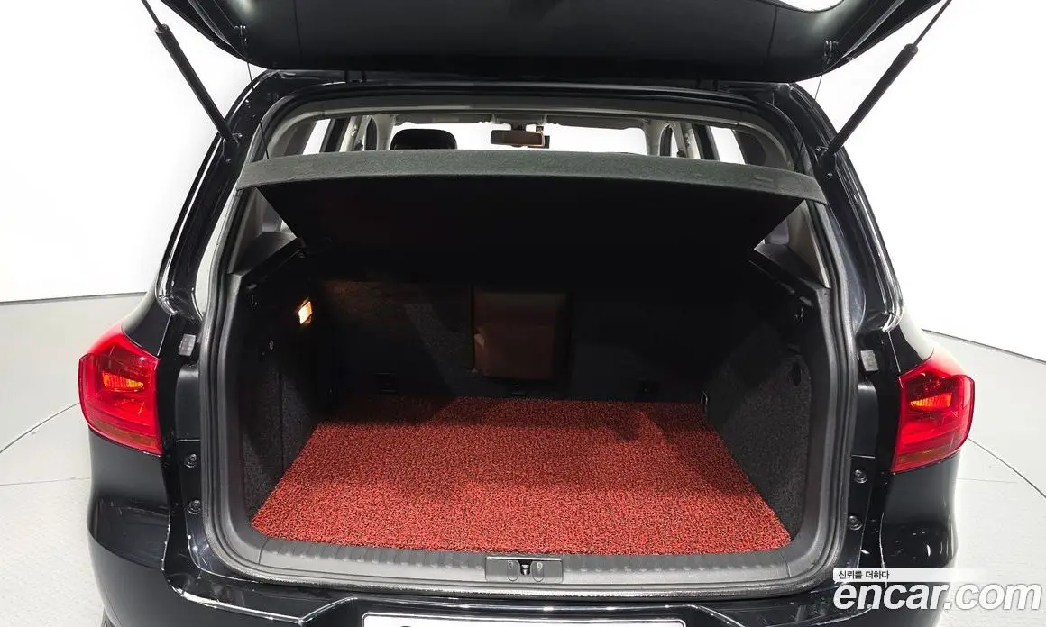 Volkswagen Tiguan 2014 2.0 автомат (гидро), фото 20