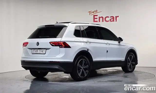 Volkswagen Tiguan 2019 2.0 автомат (гидро), миниатюра 2