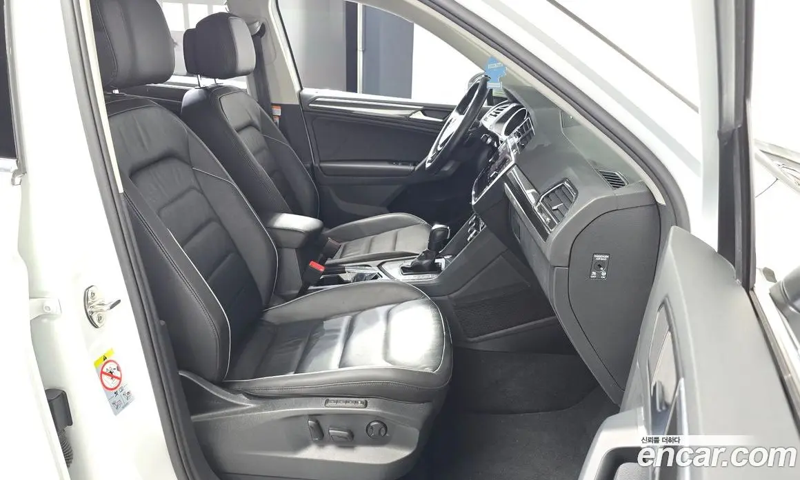Volkswagen Tiguan 2019 2.0 автомат (гидро), фото 16