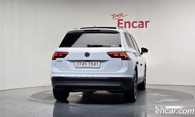 Volkswagen Tiguan 2019 2.0 автомат (гидро), миниатюра 4