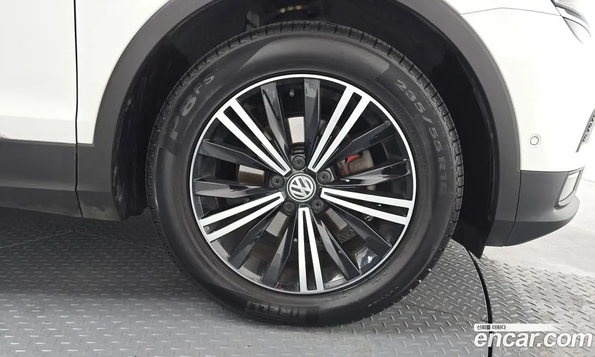 Volkswagen Tiguan 2019 2.0 автомат (гидро), фото 7