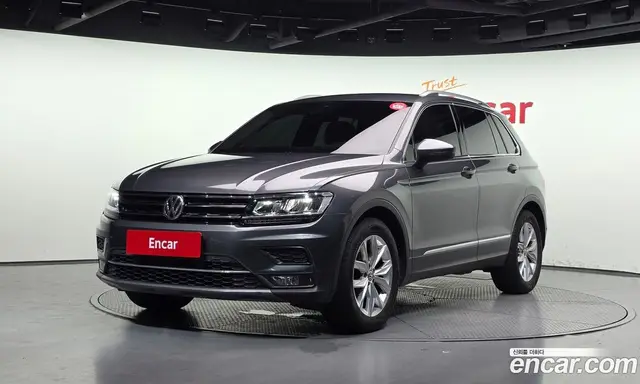Volkswagen Tiguan 2020 2.0 автомат (гидро), миниатюра 1