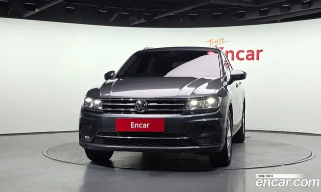 Volkswagen Tiguan 2020 2.0 автомат (гидро), миниатюра 3
