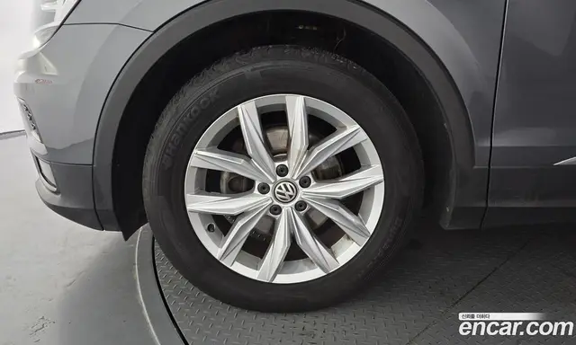 Volkswagen Tiguan 2020 2.0 автомат (гидро), миниатюра 5