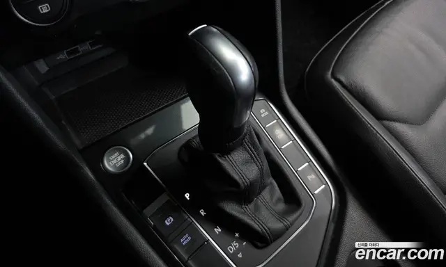 Volkswagen Tiguan 2020 2.0 автомат (гидро), миниатюра 9