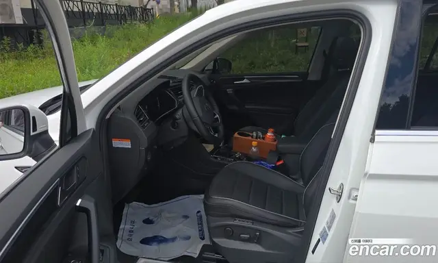 Volkswagen Tiguan 2024 2.0 автомат (гидро), миниатюра 5