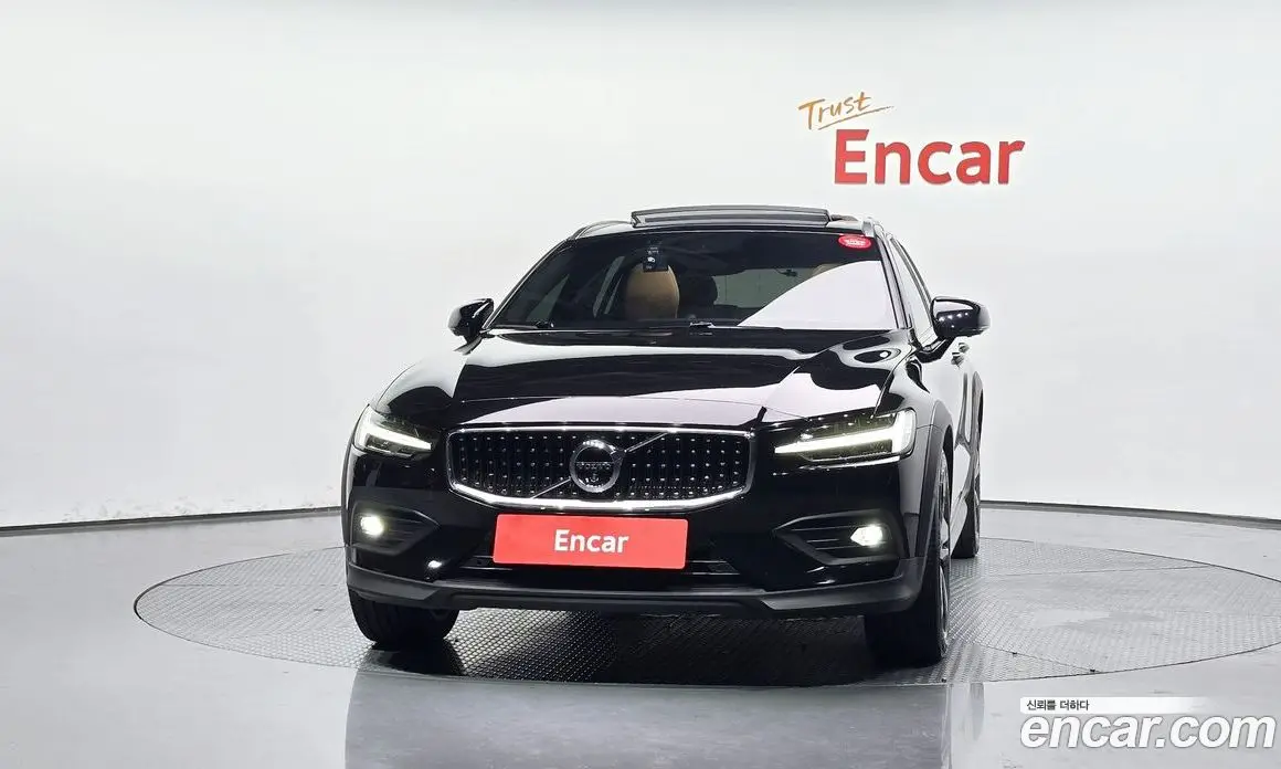Volvo V60 2020 2.0 автомат (гидро), фото 3