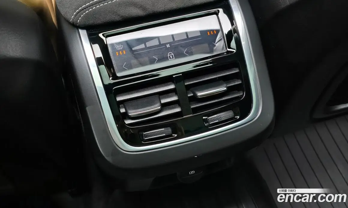 Volvo V60 2020 2.0 автомат (гидро), фото 28