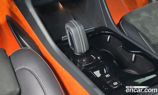 Volvo XC40 2021 2.0 автомат (гидро), миниатюра 12