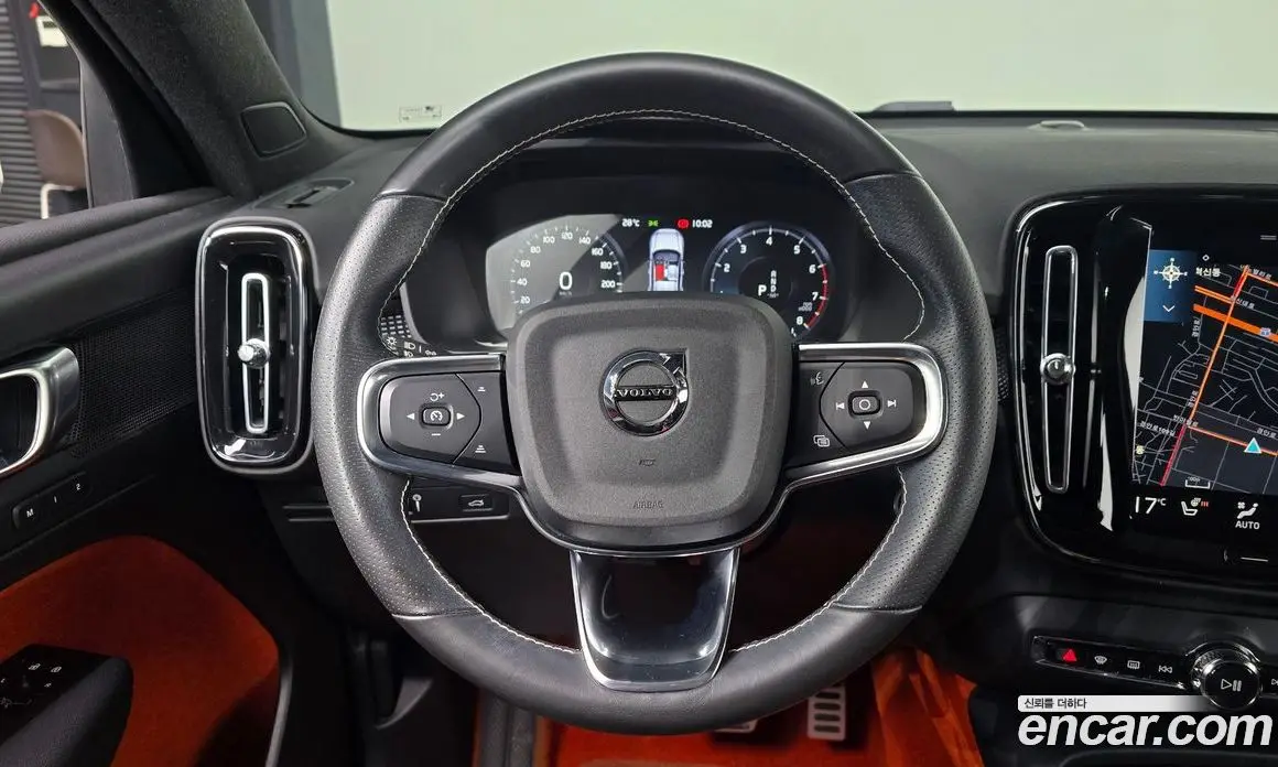 Volvo XC40 2021 2.0 автомат (гидро), фото 19