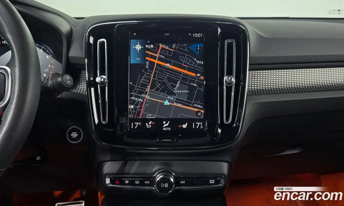 Volvo XC40 2021 2.0 автомат (гидро), фото 21