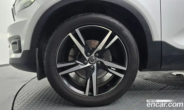 Volvo XC40 2021 2.0 автомат (гидро), миниатюра 5