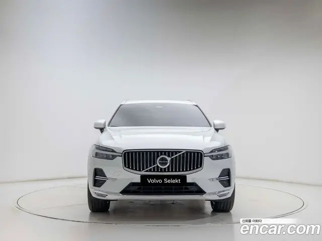 Volvo XC60 2024 2.0 автомат (гидро), миниатюра 2