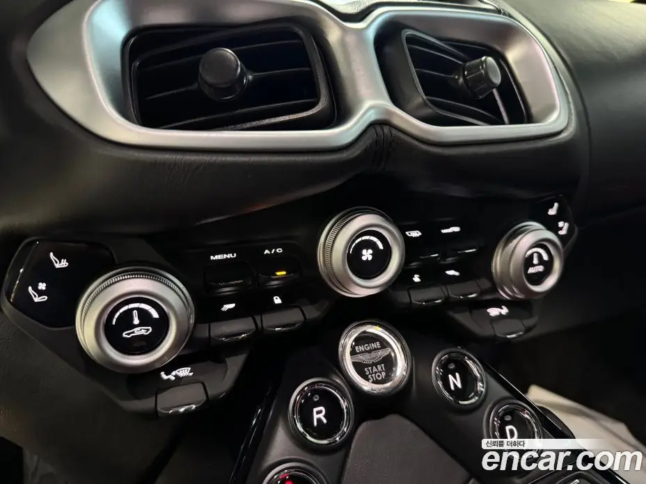 Aston Martin Vantage 2019 4.0 автомат (гидро), фото 9