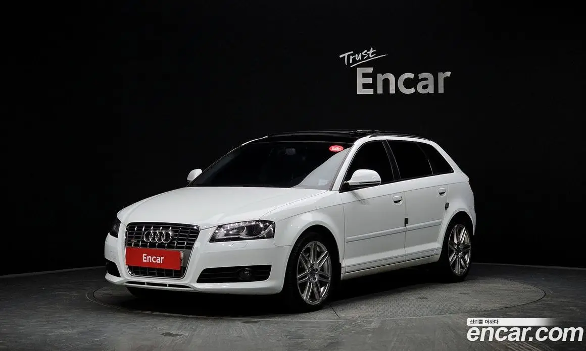 Audi A3 2010 2.0 автомат (гидро), фото 1