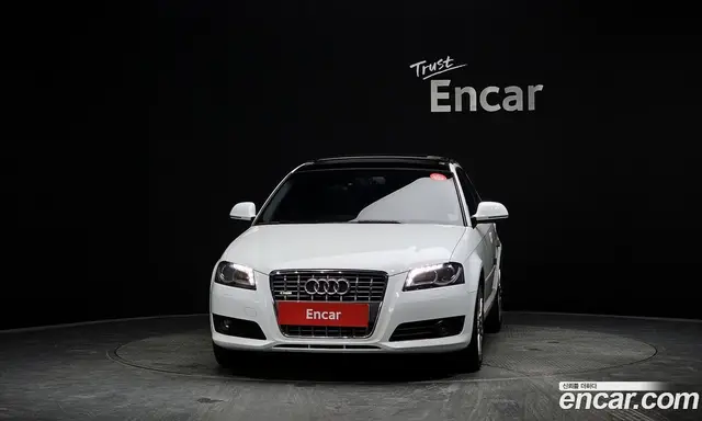 Audi A3 2010 2.0 автомат (гидро), миниатюра 3