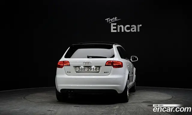 Audi A3 2010 2.0 автомат (гидро), миниатюра 4