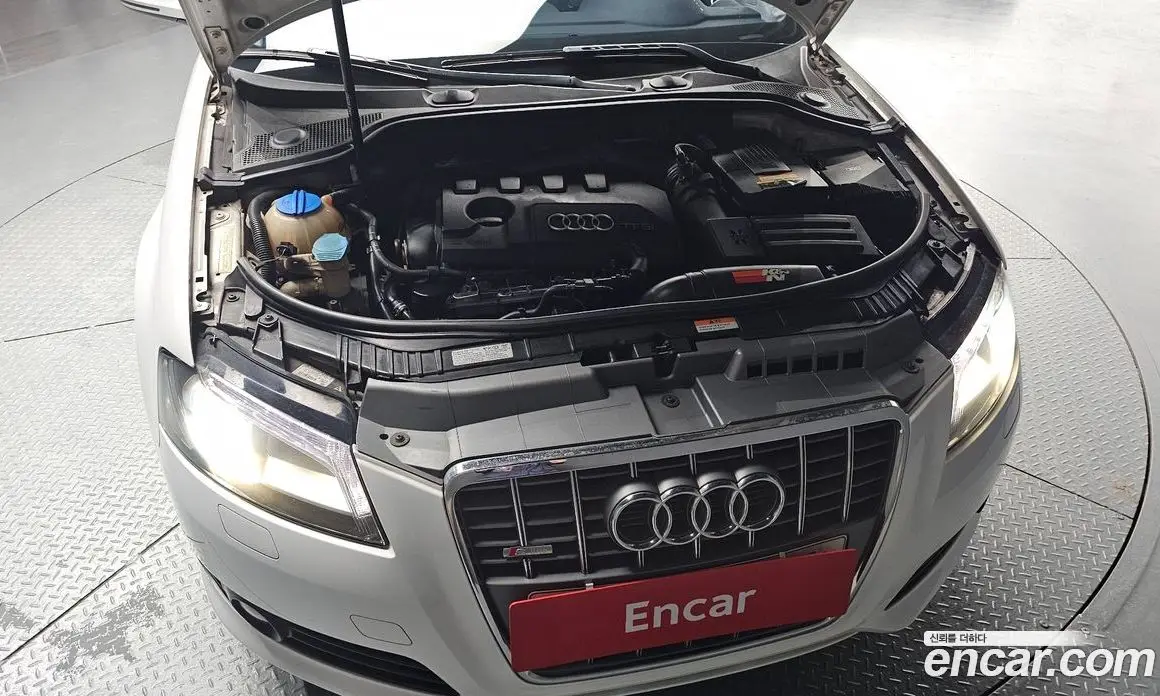 Audi A3 2010 2.0 автомат (гидро), фото 6