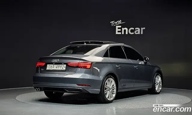 Audi A3 2018 2.0 автомат (гидро), миниатюра 2