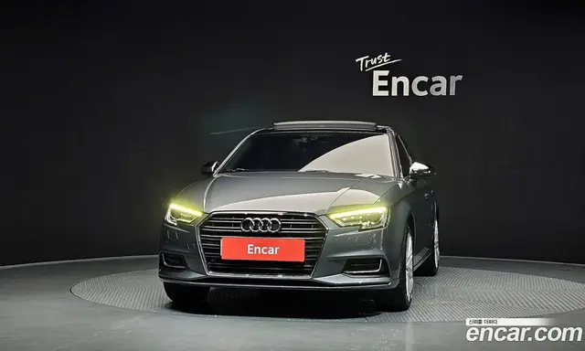 Audi A3 2018 2.0 автомат (гидро), миниатюра 3