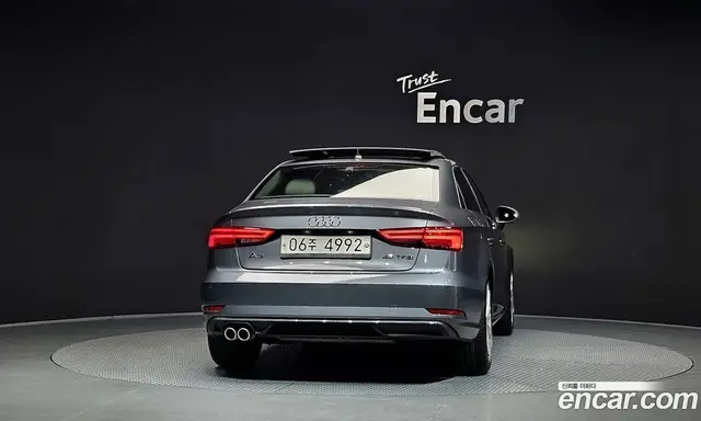 Audi A3 2018 2.0 автомат (гидро), миниатюра 4