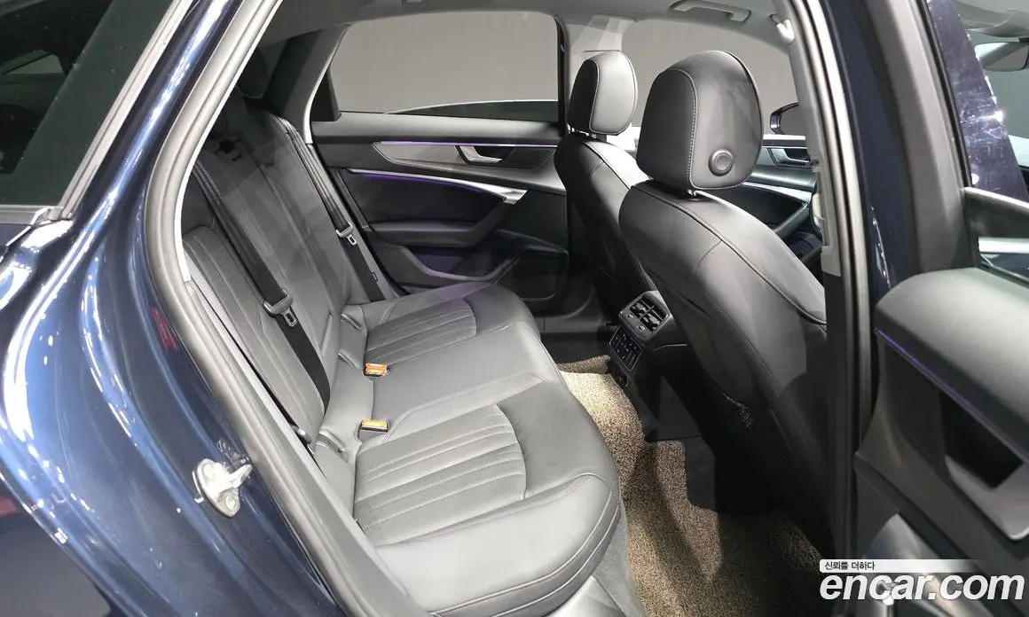 Audi A6 2020 2.0 автомат (гидро), фото 12