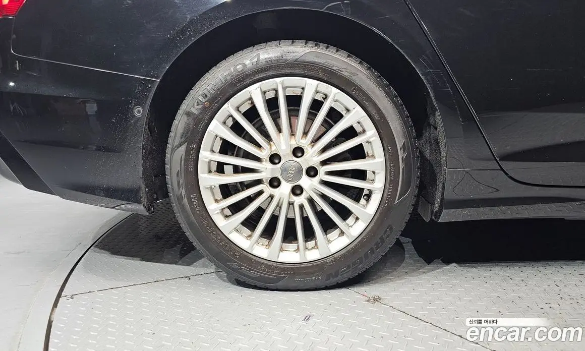 Audi A6 2020 2.0 автомат (гидро), фото 5