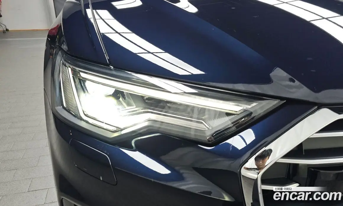 Audi A6 2022 2.0 автомат (гидро), фото 7