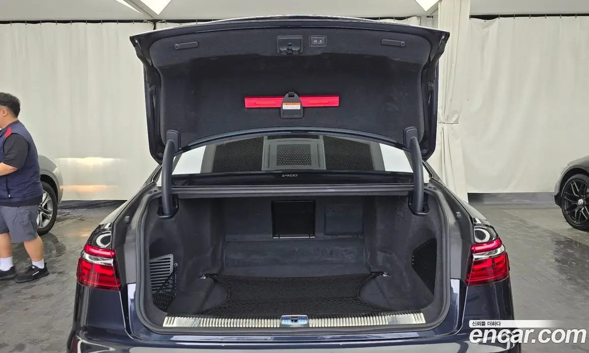Audi A8 2021 3.0 автомат (гидро), фото 26