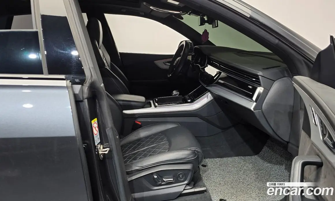 Audi Q8 2021 3.0 автомат (гидро), фото 16