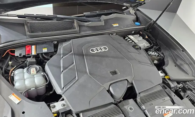Audi Q8 2021 3.0 автомат (гидро), миниатюра 6