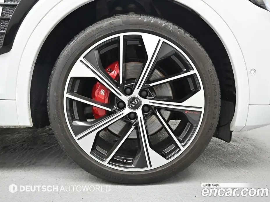 Audi SQ5 2023 3.0 автомат (гидро), фото 5