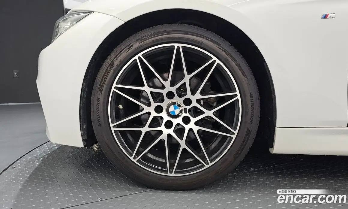 BMW 3 серия 2017 2.0 автомат (гидро), фото 5