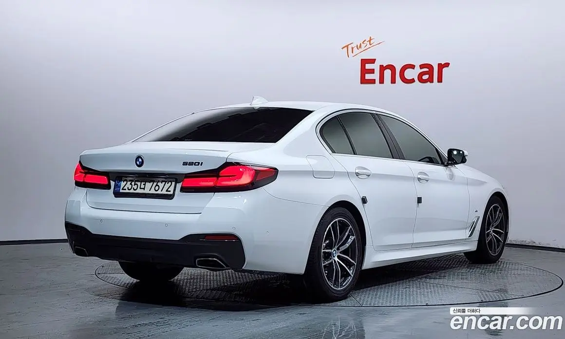 BMW 5 серия 2021 2.0 автомат (гидро), фото 2