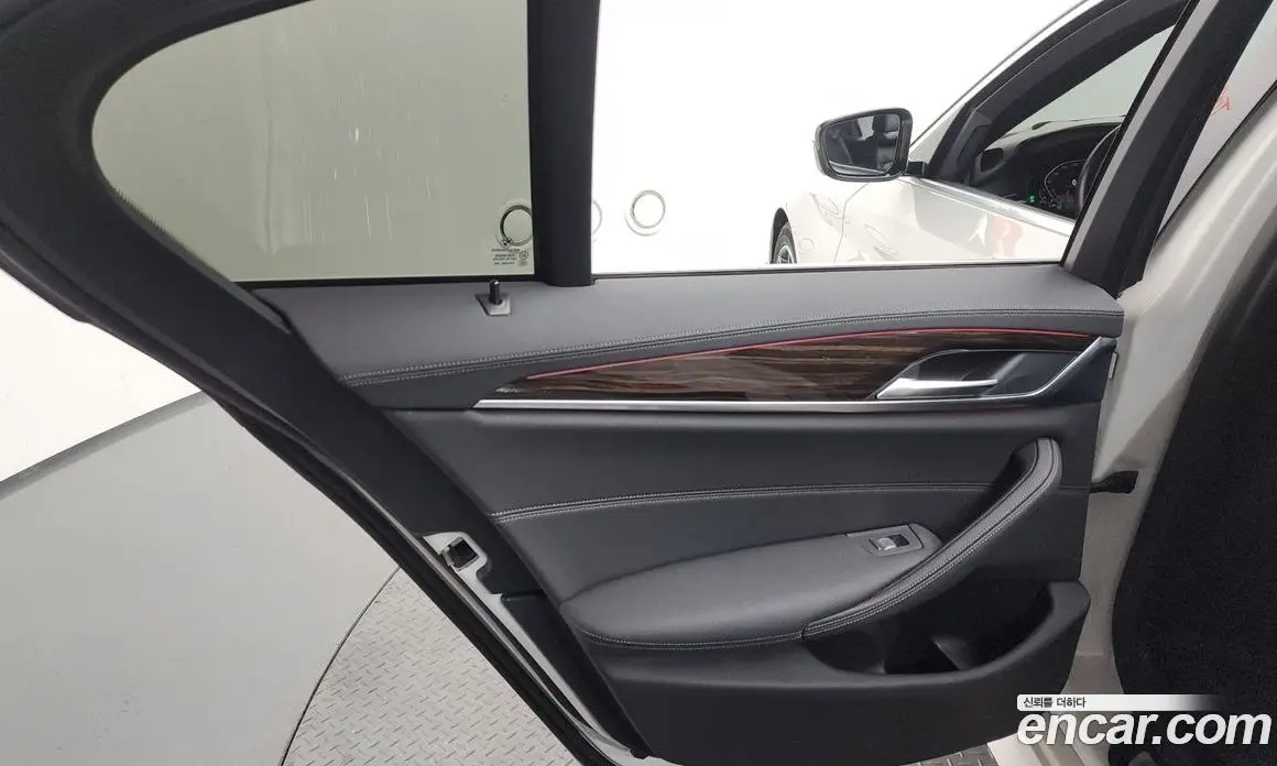 BMW 5 серия 2021 2.0 автомат (гидро), фото 15