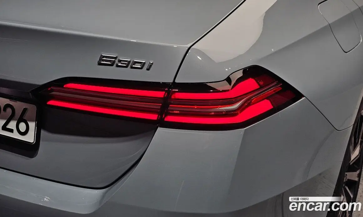 BMW 5 серия 2024 2.0 автомат (гидро), фото 9