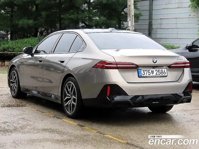 BMW 5 серия 2025 2.0 автомат (гидро), миниатюра 3