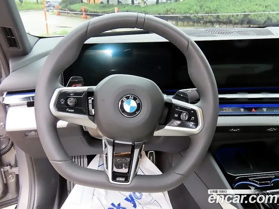 BMW 5 серия 2025 2.0 автомат (гидро), фото 8