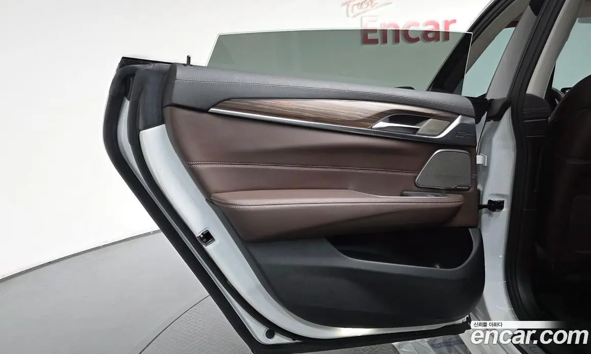 BMW 6 серия 2022 3.0 автомат (гидро), фото 14