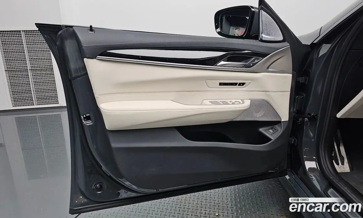 BMW 6 серия 2024 3.0 автомат (гидро), фото 13