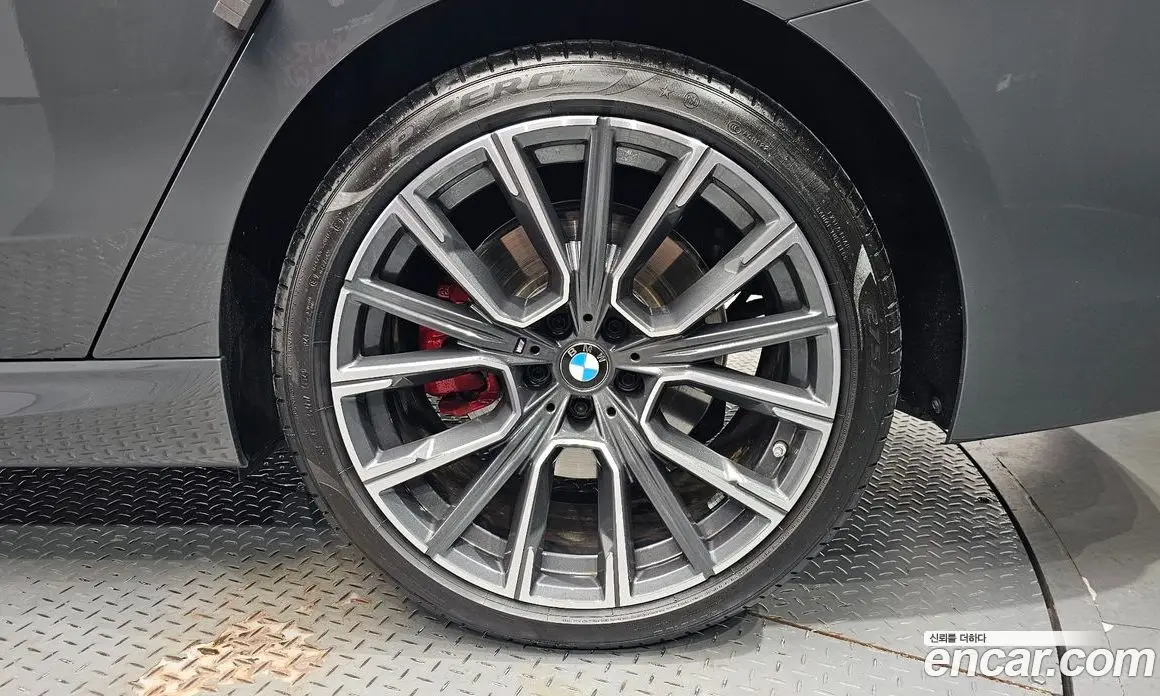 BMW 6 серия 2024 3.0 автомат (гидро), фото 6