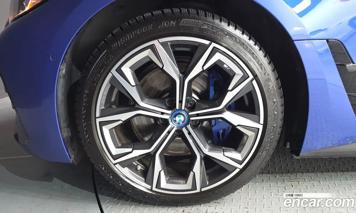 BMW i4 2022 0.2 автомат (гидро), фото 5