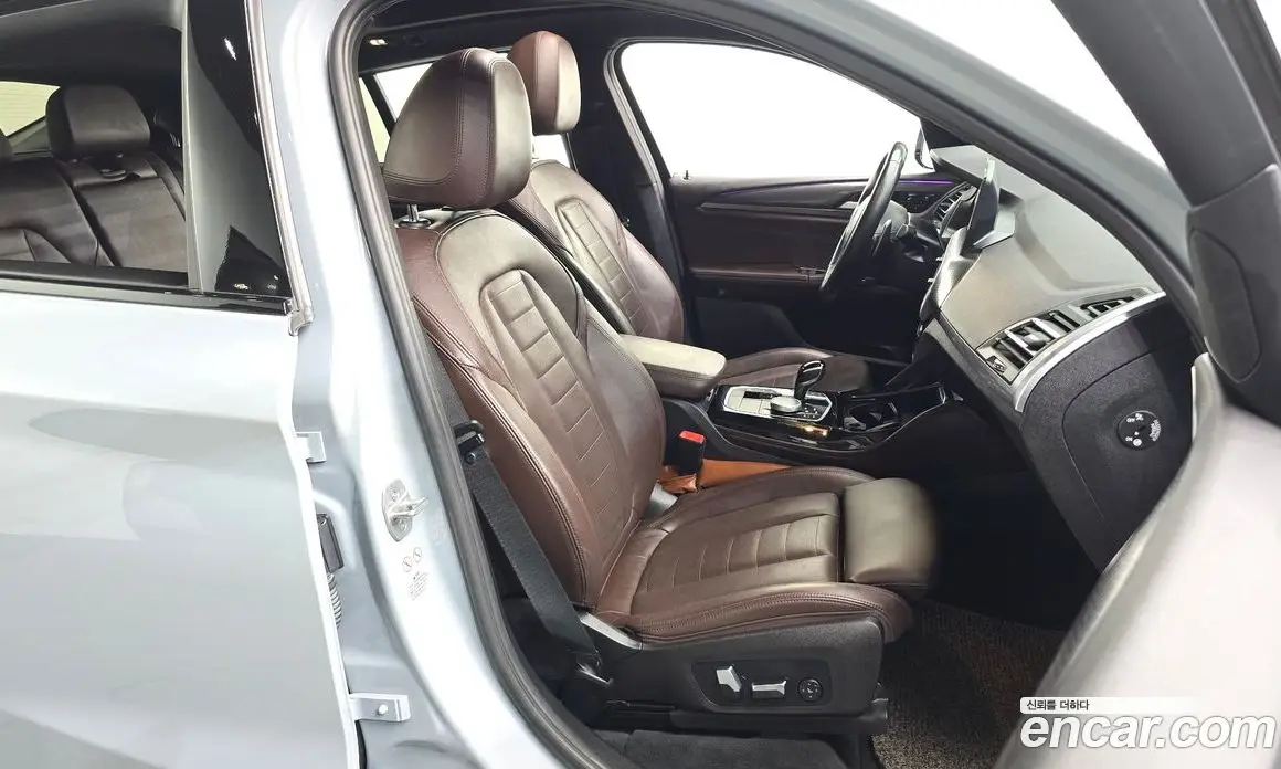 BMW X4 2023 2.0 автомат (гидро), фото 16