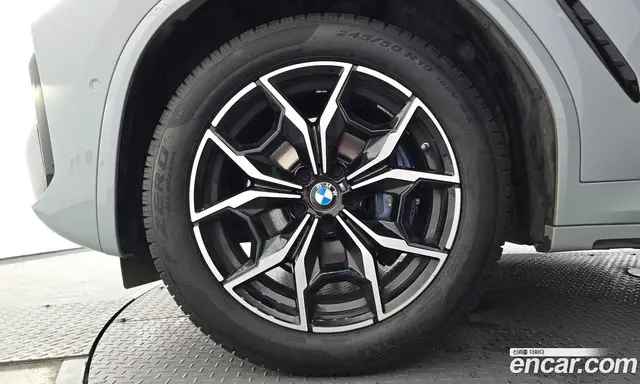 BMW X4 2023 2.0 автомат (гидро), миниатюра 5